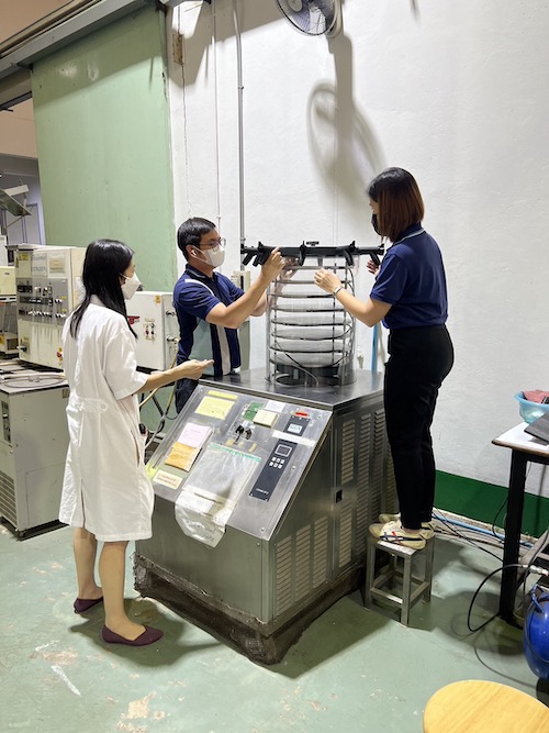 งานซ่อมเครื่อง Freeze dryer (Freeze Dryer Maintenance) บริษัท แสง